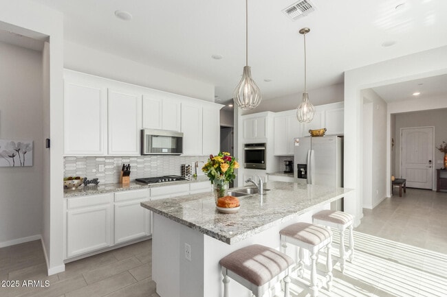 Building Photo - 1914 N 140th Ave