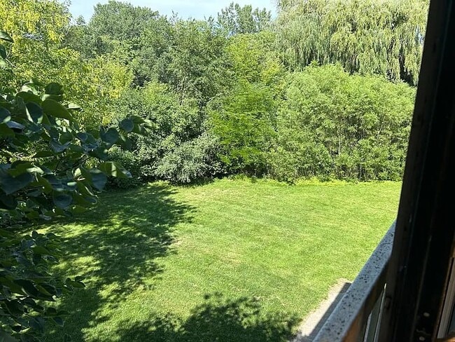 Building Photo - 1964 Kenilworth Cir