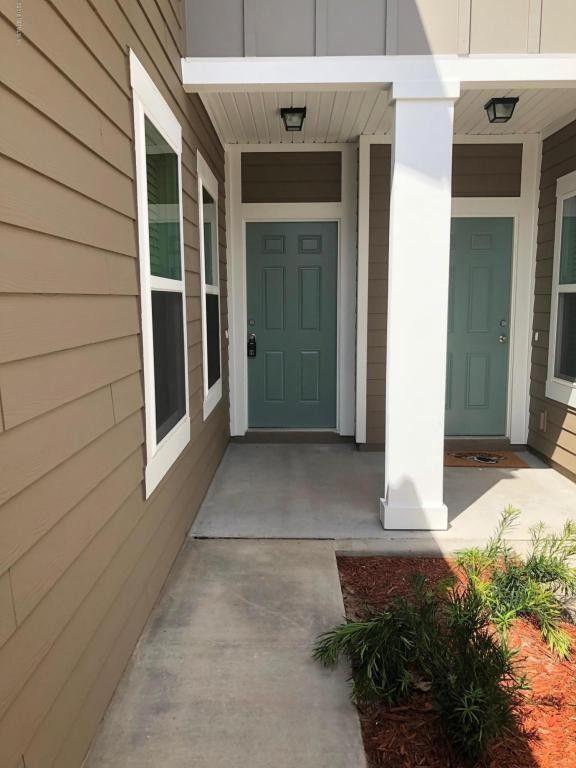 Building Photo - 602 Servia Dr