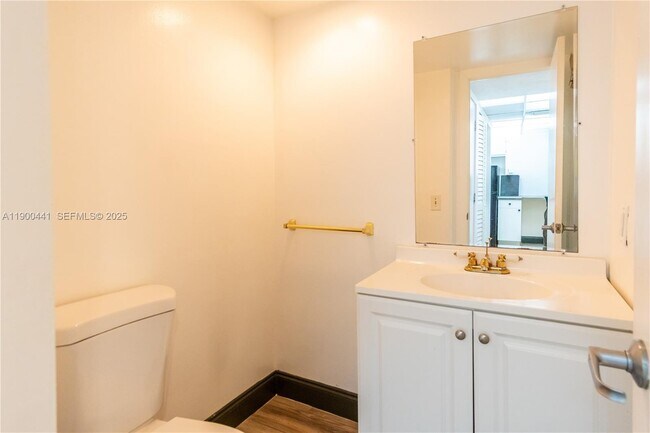 Building Photo - 10500 SW 108th Ave