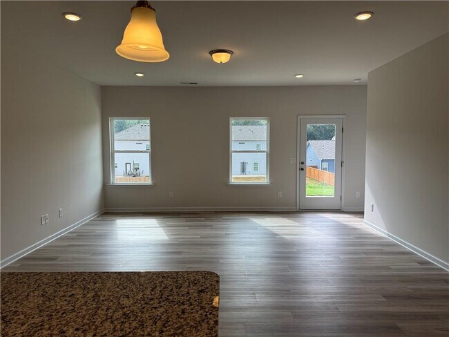 Building Photo - 24 Busby Dr