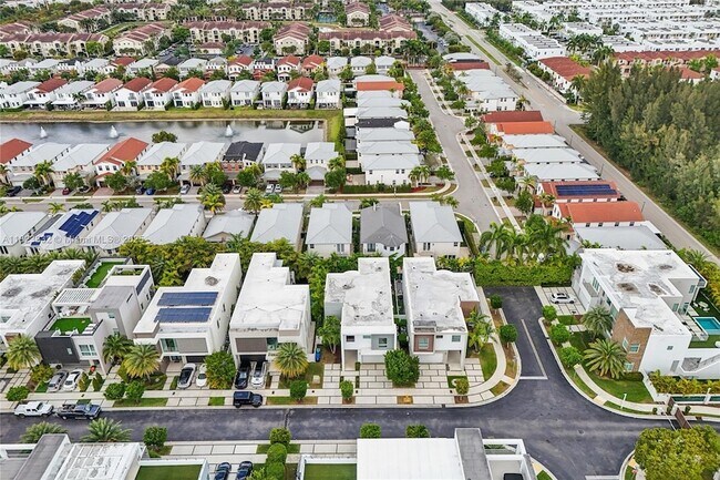 Building Photo - 10445 NW 68th Terrace
