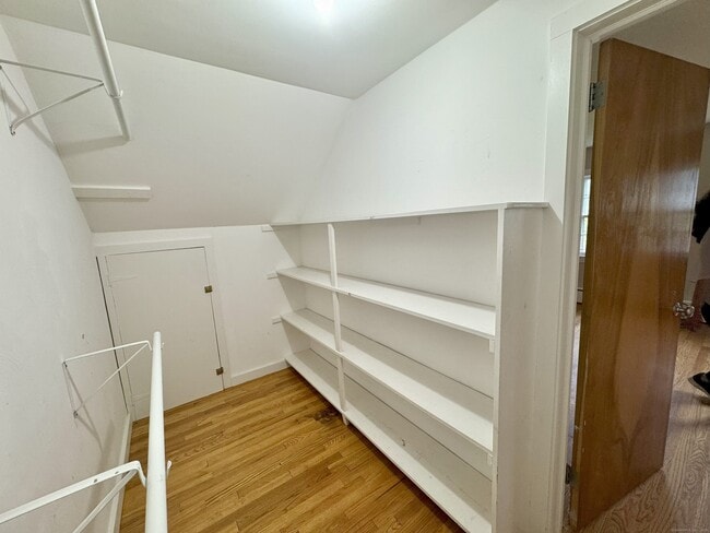 Building Photo - 160 Wolcott St