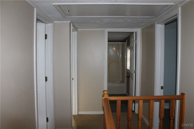 Building Photo - 202 Monroe St