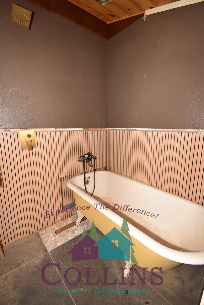 Building Photo - 422 Dalton St