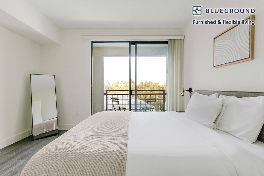 Building Photo - 754 The Alameda