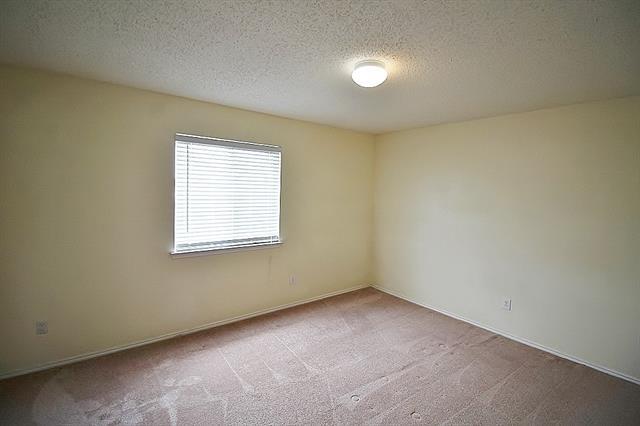 Building Photo - 2415 Mallory Ln