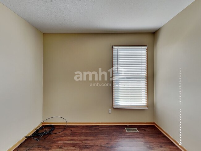 Building Photo - 7711 Powers Ridge Dr