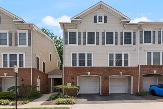 Building Photo - 7134 Huntley Creek Pl