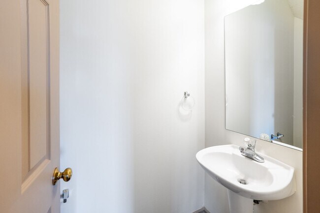 Building Photo - 3256-3258 Wind River Cir.