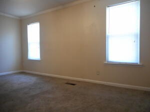 Building Photo - 1775 Highland Ave