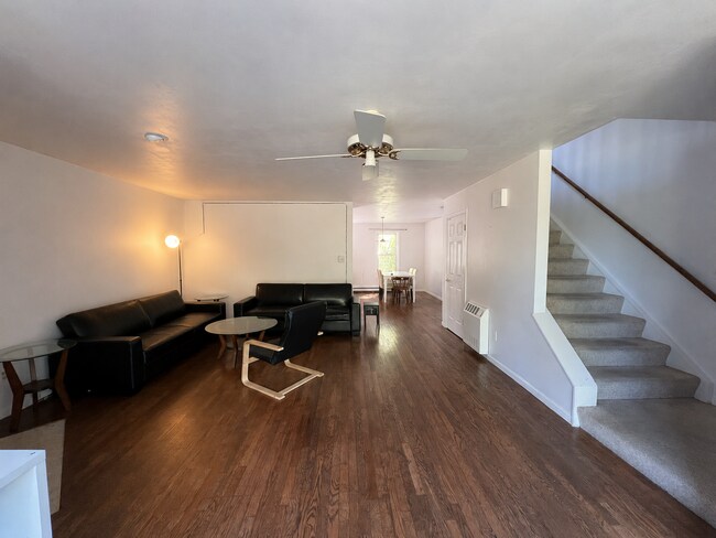 Building Photo - 103 Terrace View Dr