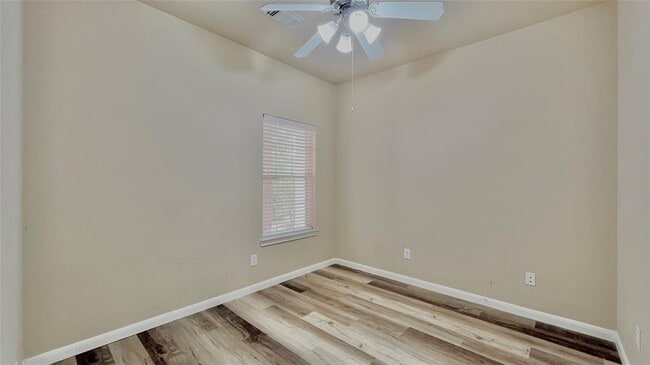 Building Photo - 5123 Shadow Breeze Ln