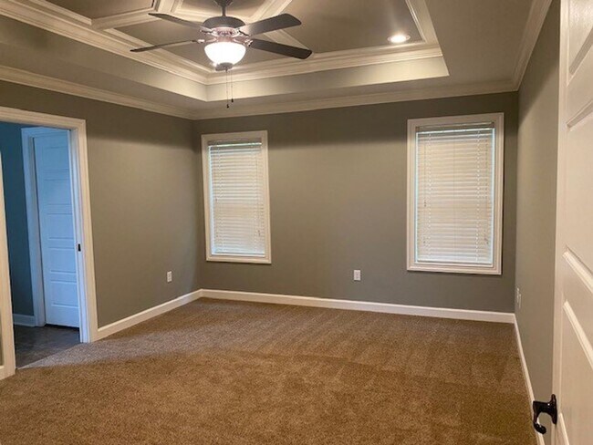 Building Photo - Elegant 4BD/2BA Home in the Charming Laurel Brooke Neighborhood, Valdosta, GA!