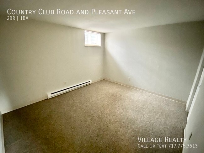 Building Photo - 617 Country Club Rd