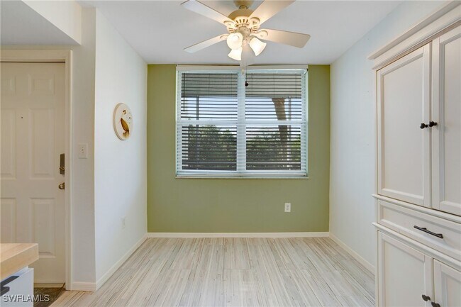 Building Photo - 285 Naples Cove Dr