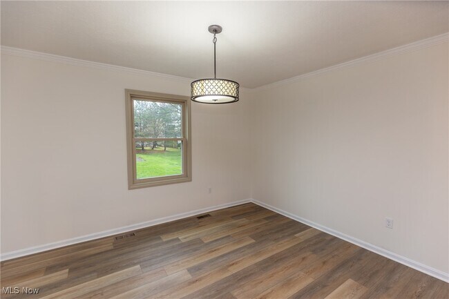 Building Photo - 17016 Greenwood Dr
