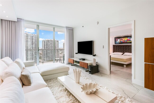 Building Photo - 55 SE 6th St