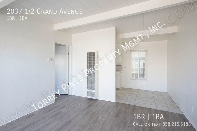 Building Photo - 2037 1/2 Grand Avenue-