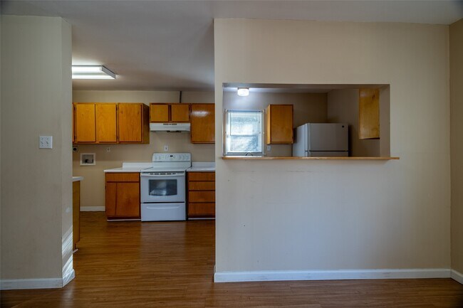 Building Photo - 2407 County Rd 2235