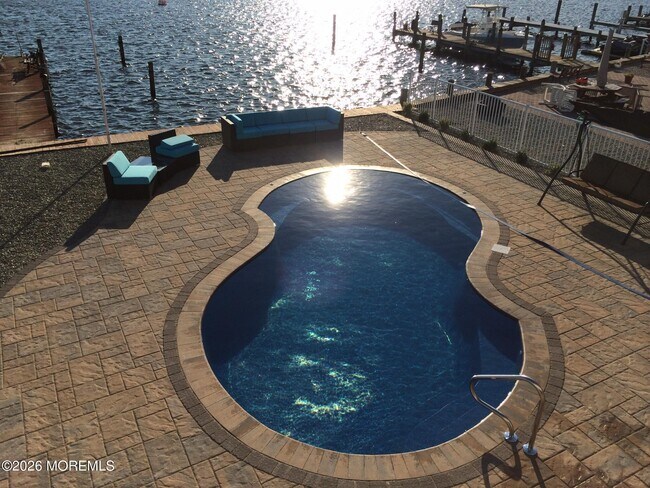 Building Photo - 34 Harborside Dr E
