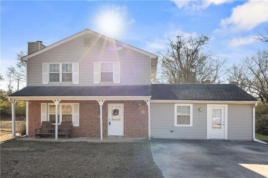 Building Photo - 284 Oak Ridge