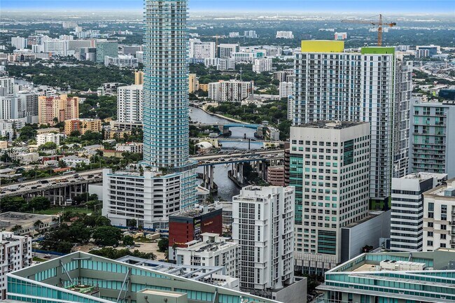 Building Photo - 1300 S Miami Ave