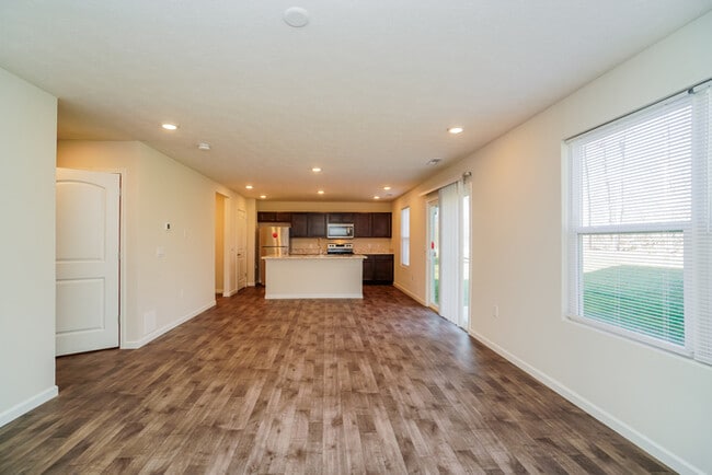 Building Photo - 2233 Woodson Dr