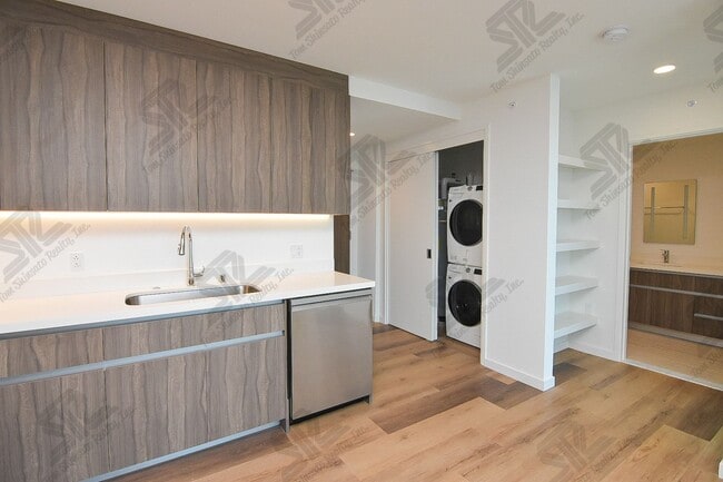 Building Photo - Brand New 1 Bedroom | 1 Bathroom The Park on Keeamoku