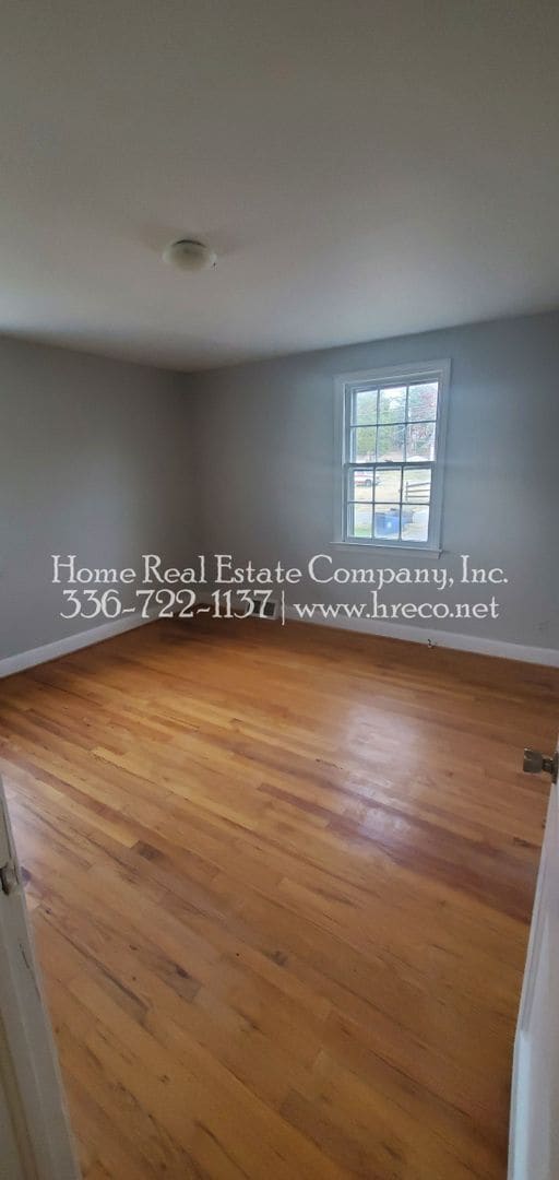 Building Photo - 2047 W Clemmonsville Rd