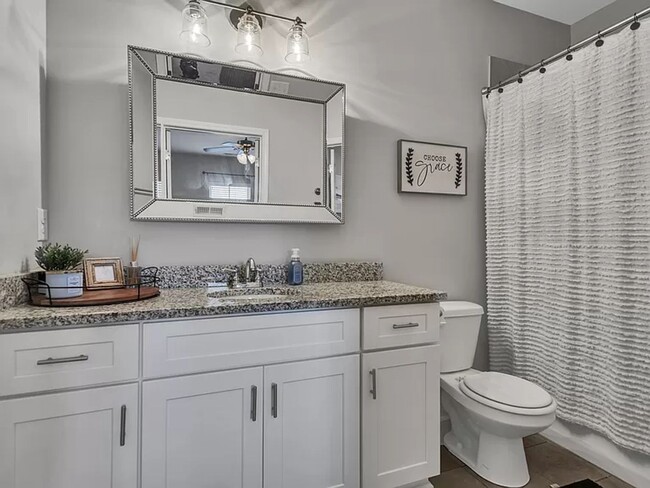 Building Photo - Luxury Bellevue Townhome in Harpeth Park