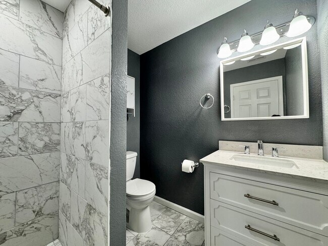 Building Photo - Fully-Updated 1st-Time Rental! Ready NOW! Pet Friendly w/Large, Detached Garage Workshop!