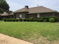 Building Photo - 2117 Lyon Ct