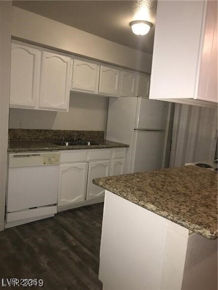 Building Photo - 5168 Garden Ln