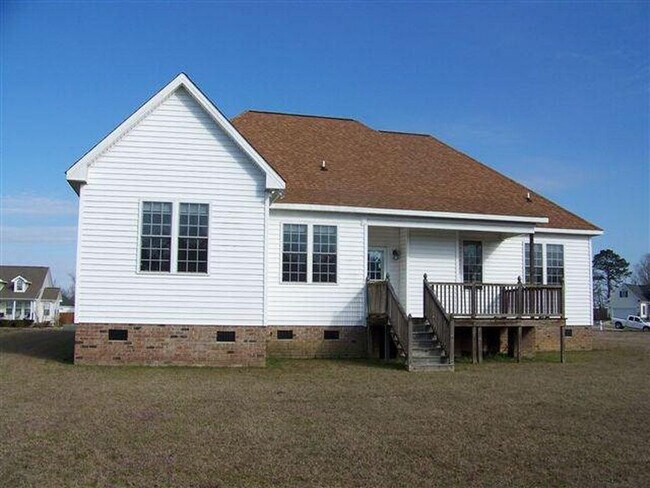 Building Photo - 3709 Stonehenge Ln W