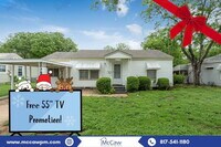 Building Photo - 2938 Hunter St