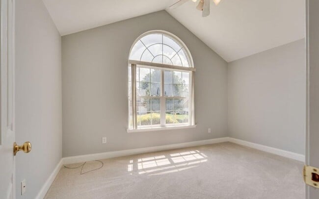 Building Photo - 205 Rockingham Meadows Dr