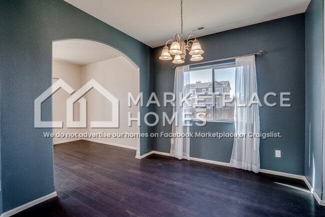 Building Photo - 9799 Desert Lily Cir