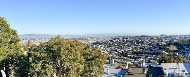 Building Photo - 370 Upper Terrace