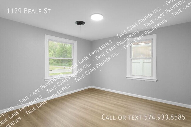 Building Photo - 1129 W Beale St