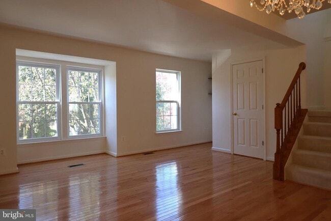 Building Photo - 6401 Lureta Ann Ln