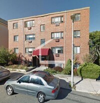 Building Photo - Nice 2 bed in Mission Hill
