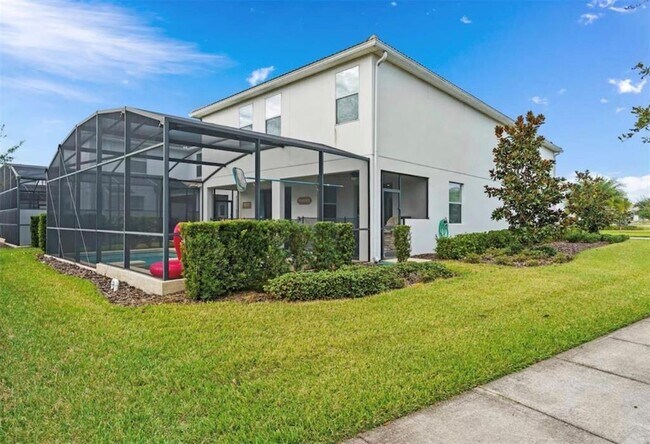 Building Photo - 4700 Sleepy Hollow Dr