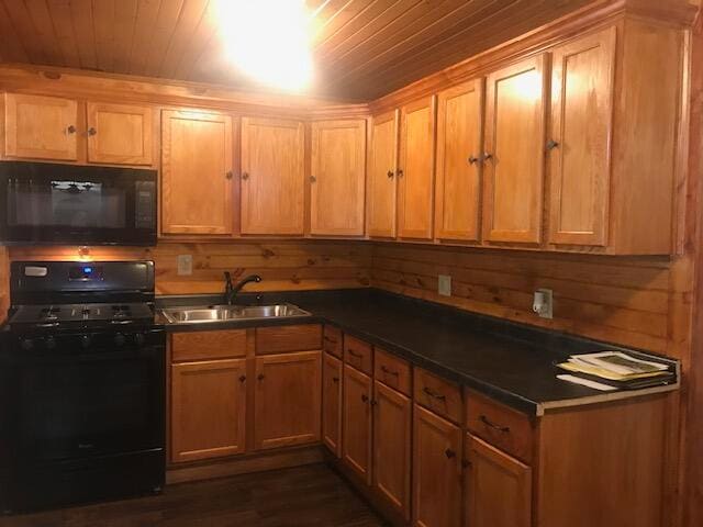 Building Photo - 4318 Golf Ln