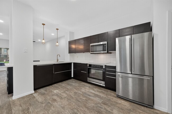 Building Photo - 12691 Briar Patch Dr