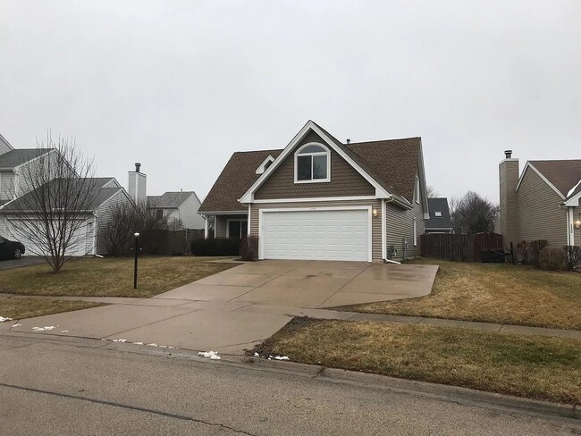 Building Photo - 110 Filbert Dr