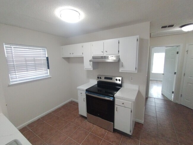 Building Photo - 3126 Penton St
