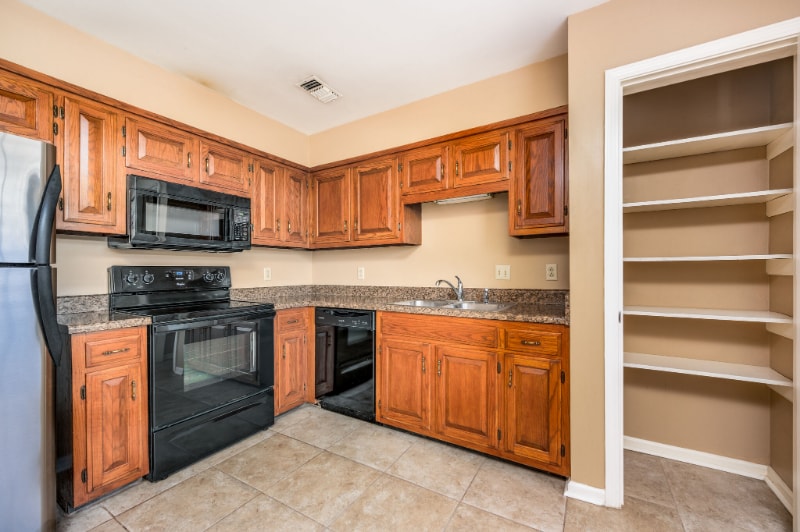 Building Photo - 102 Academy Square