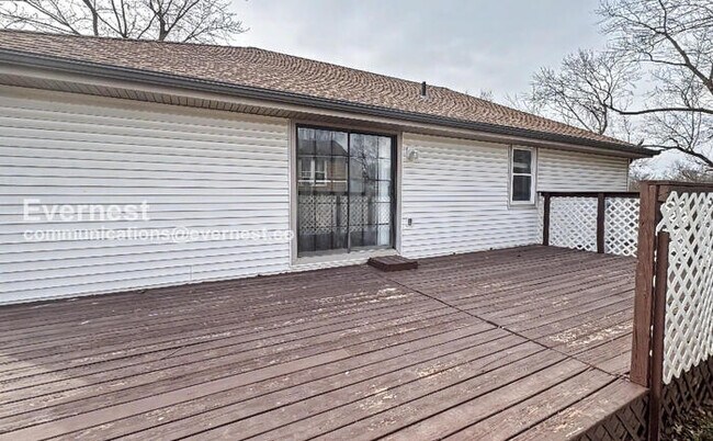 Building Photo - 6121 N Baltimore Ave