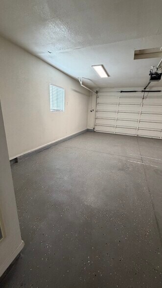 Building Photo - 6510 Manassero Way